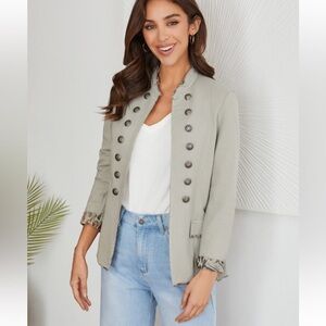 Chic Light Gray Blazer with Button Accents